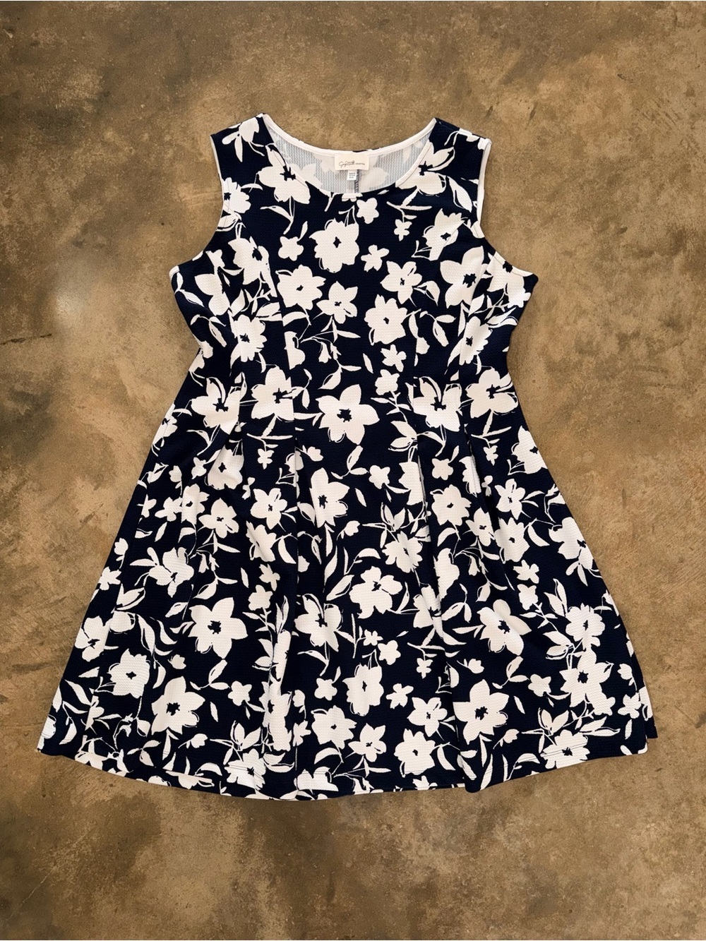 Jaclyn Smith Navy and White Floral Midi Dress